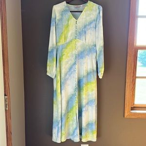 Women’s Laurie Felt long sleeve tie dye maxi dress; size 8P